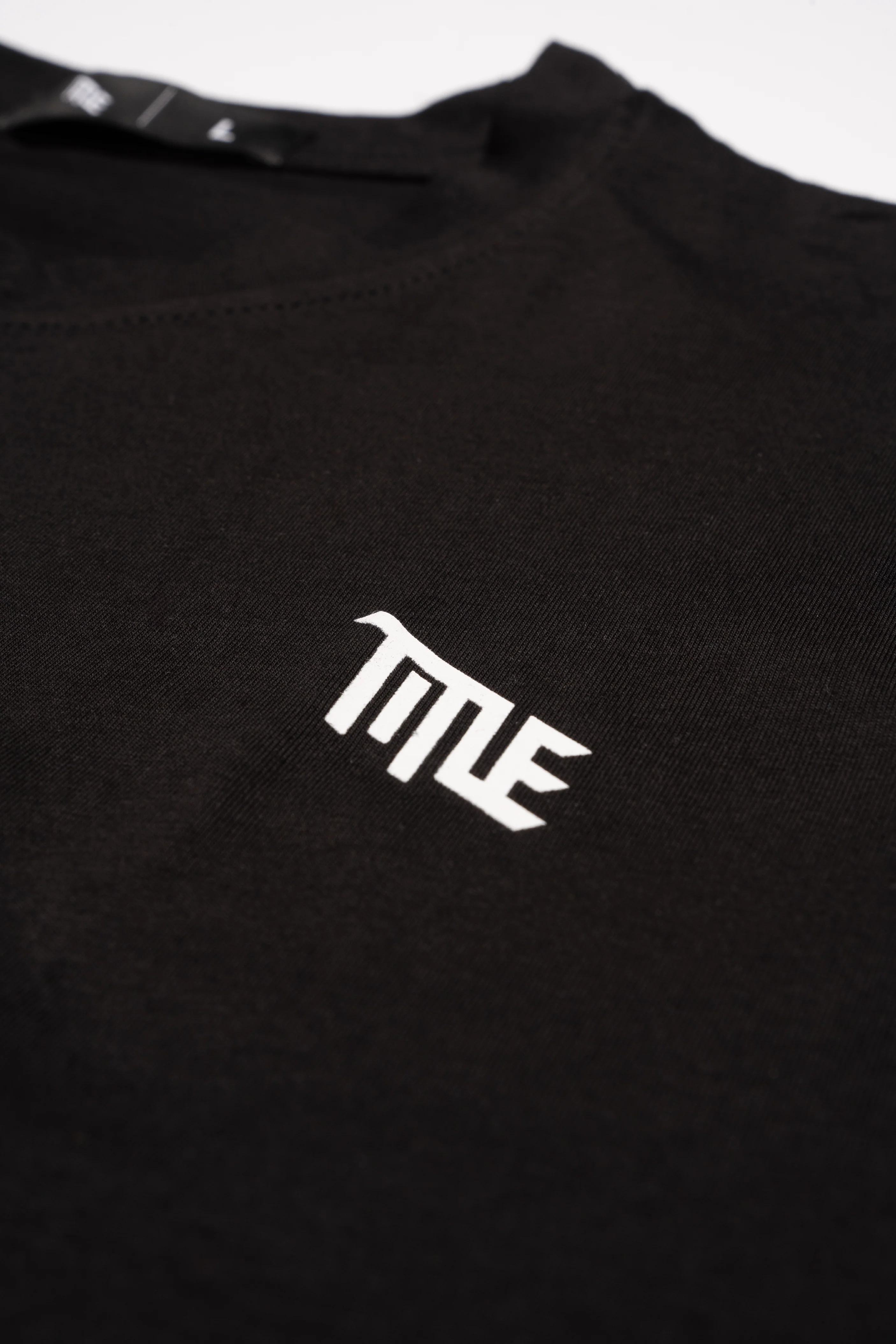 Essential Midweight T-Shirt - Image 3