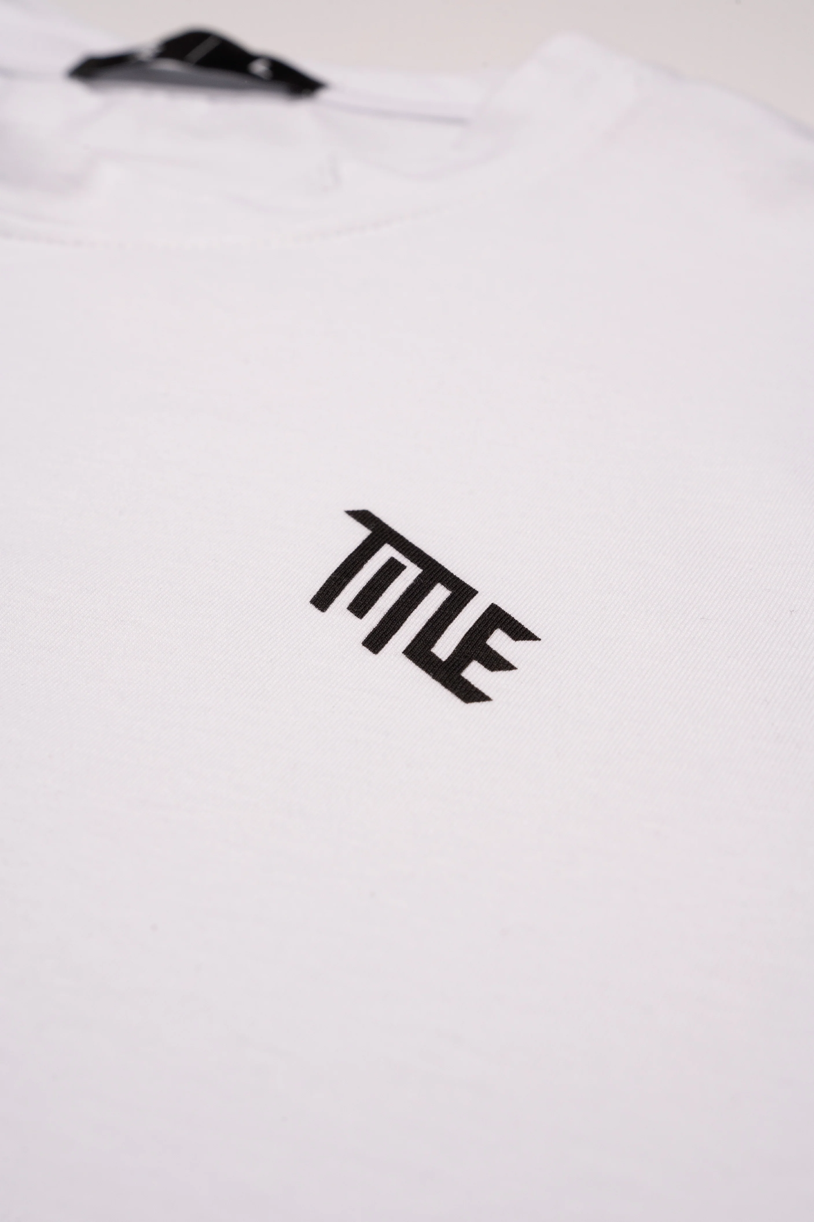 Essential Midweight T-Shirt - Image 4
